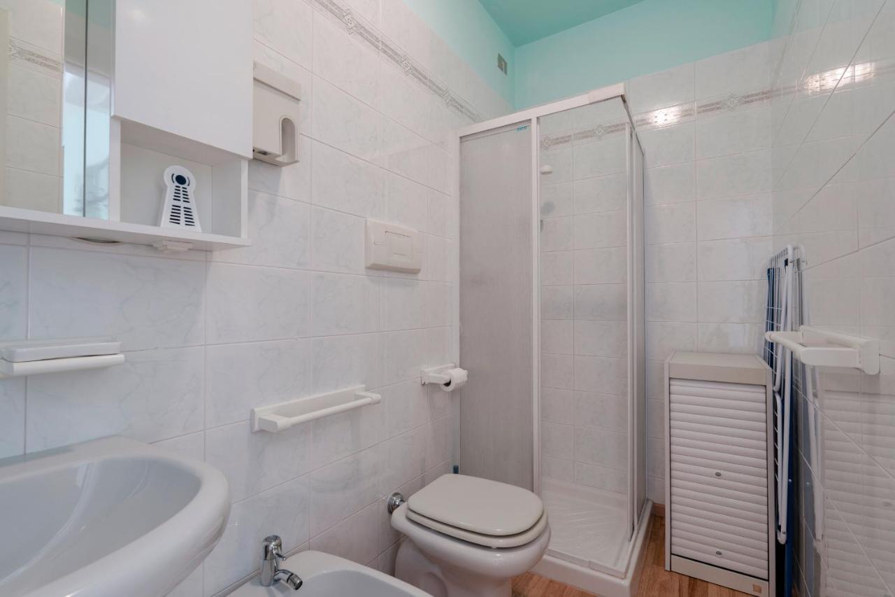 Azzurra Suite - Monolocale Con Piscina E Wifi シルミオーネ エクステリア 写真